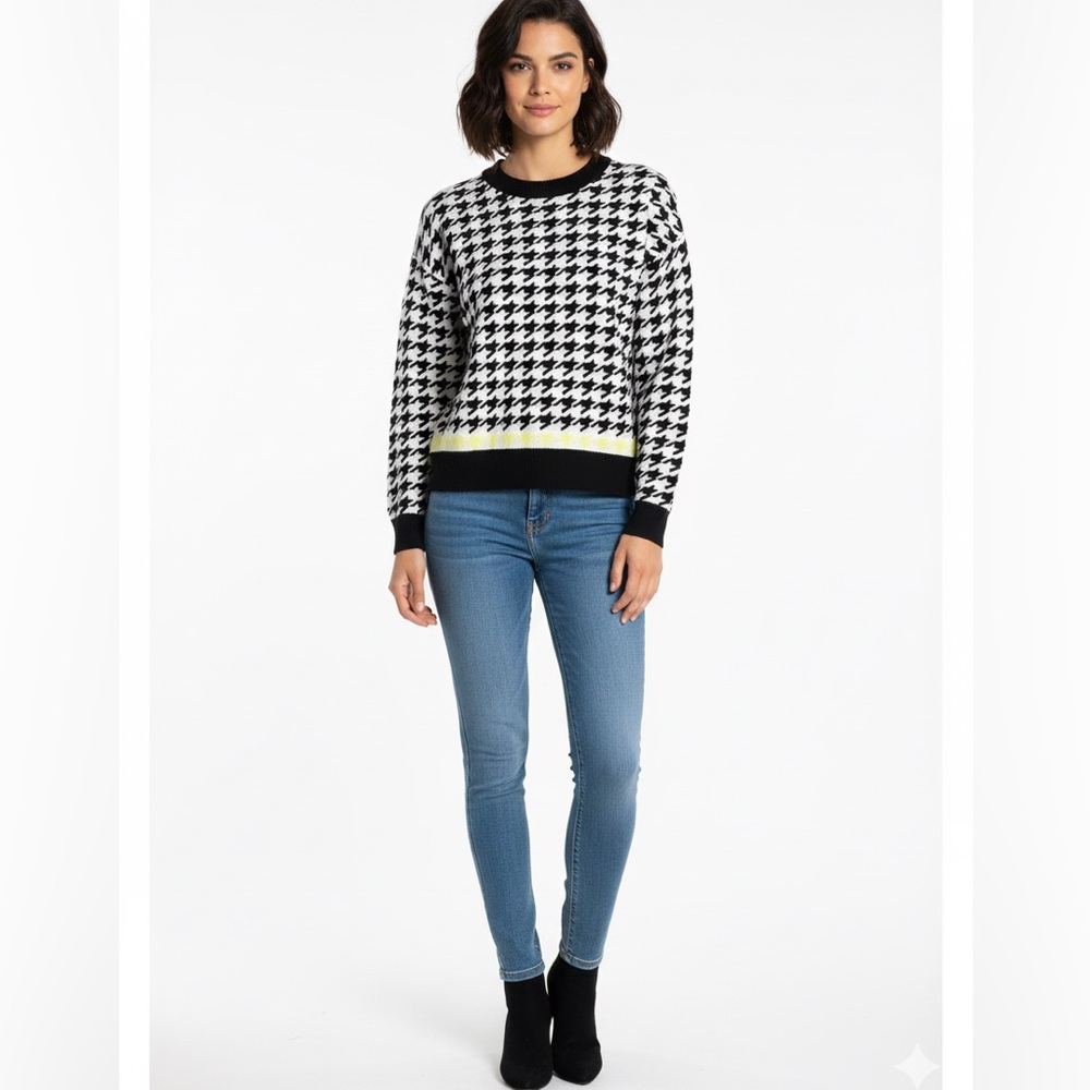 Skies Are Blue NWOT Black and White Houndstooth Sweater with Yellow Accent